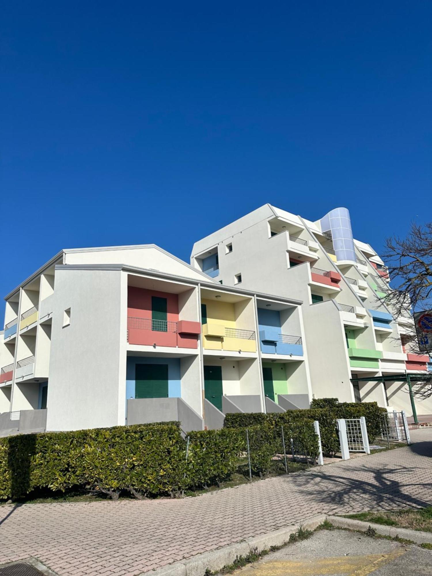 Villaggio Luna Swimmingpool- Agenzia Cocal Каорле Екстер'єр фото