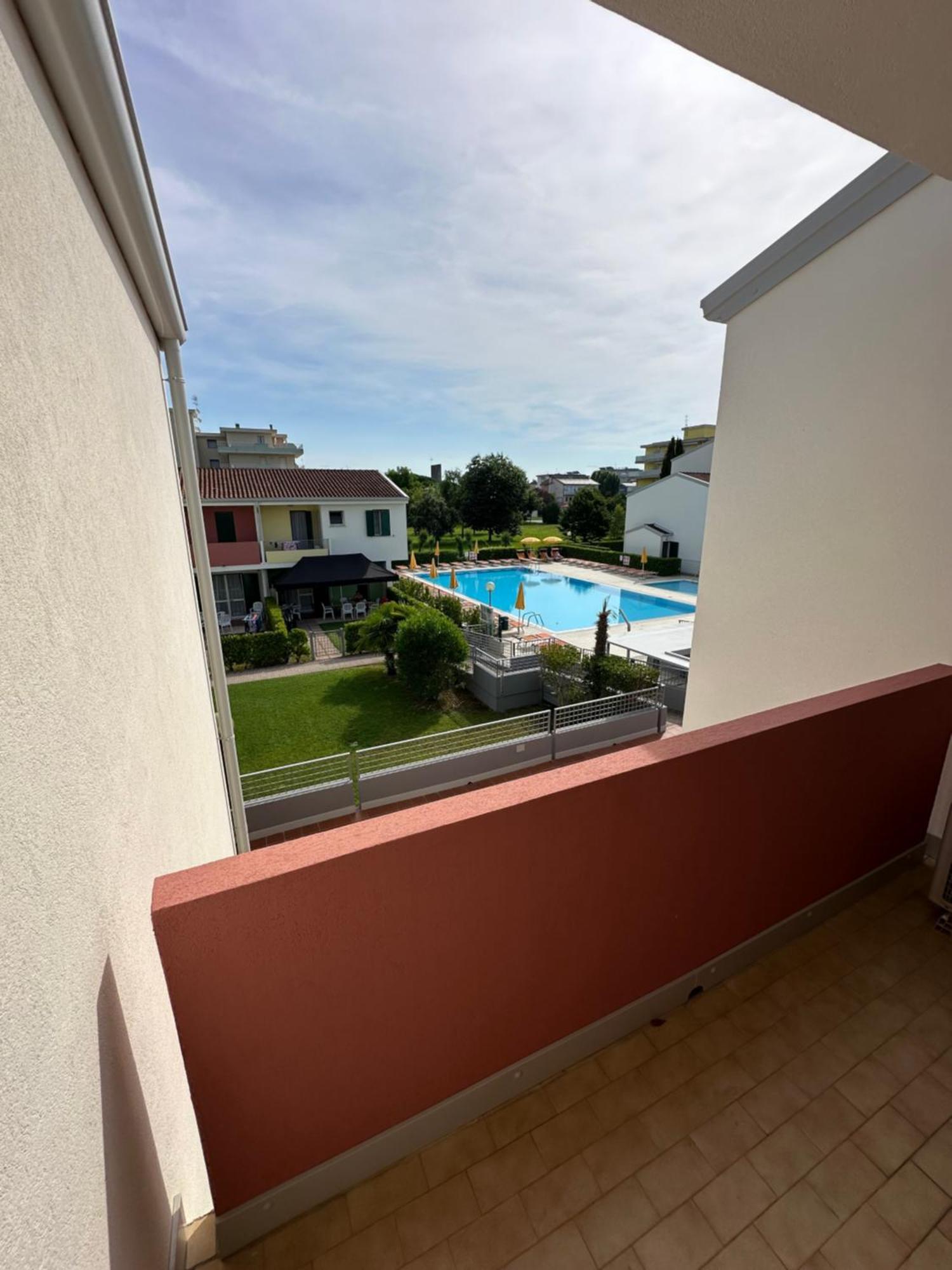 Villaggio Luna Swimmingpool- Agenzia Cocal Каорле Екстер'єр фото