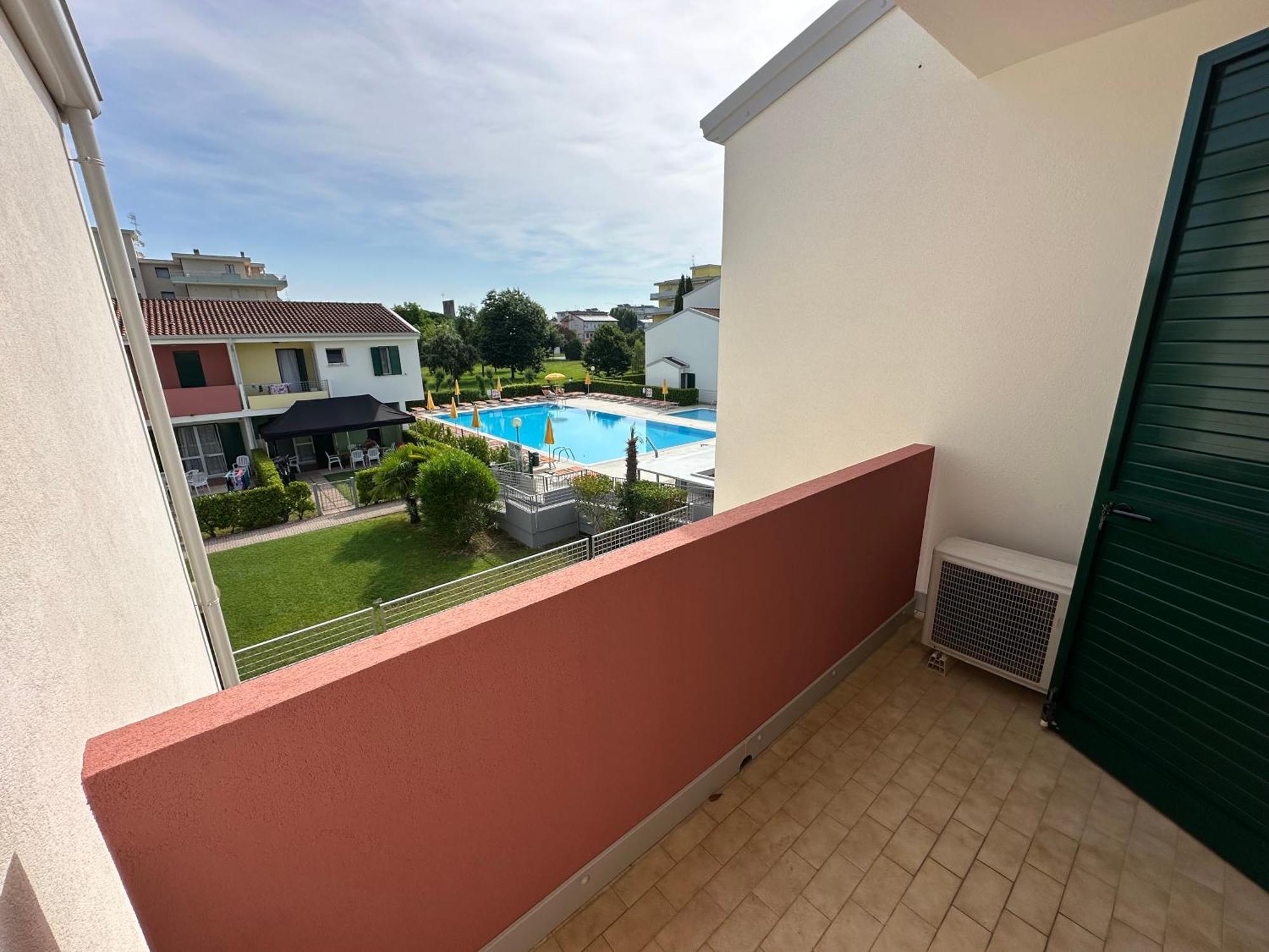 Villaggio Luna Swimmingpool- Agenzia Cocal Каорле Екстер'єр фото